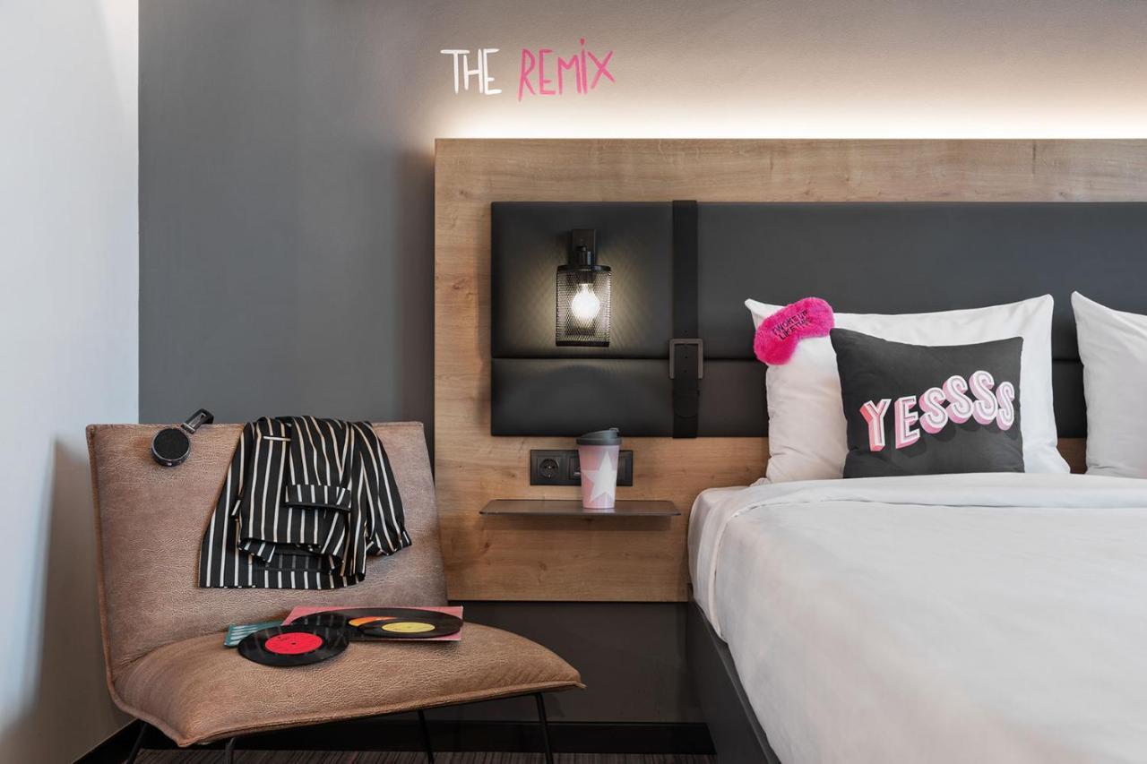 Moxy Bucharest Old Town Hotel Buitenkant foto